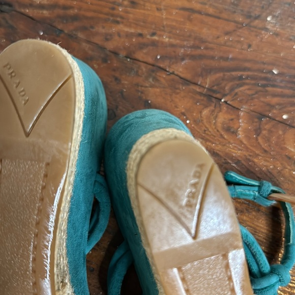 Prada turquoise suede sandals with jute base. - Picture 3 of 6